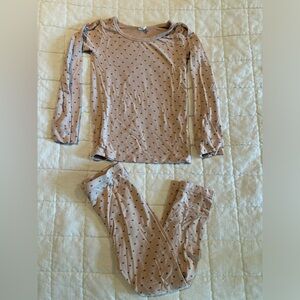 Quincy Mae girls bamboo pajama set - heart pattern, size 4-5 years